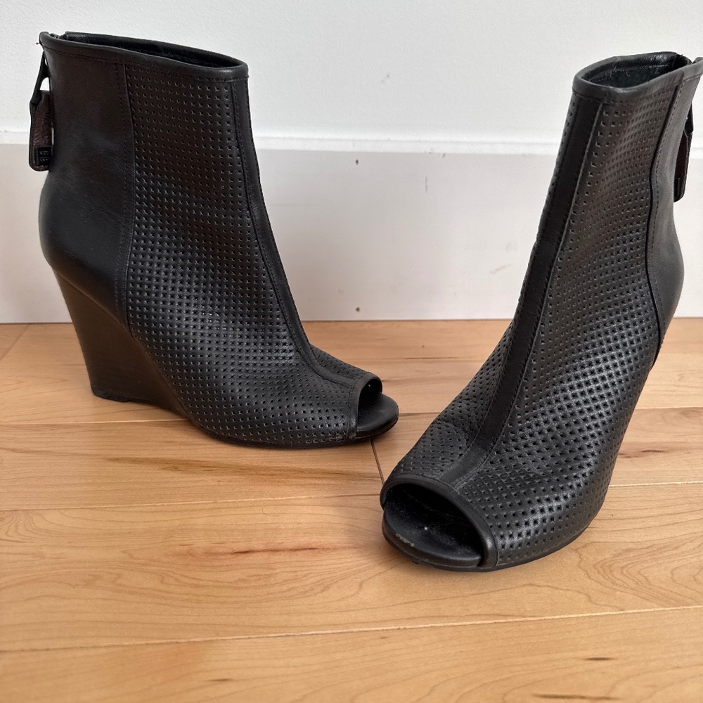 Black peep toe wedges